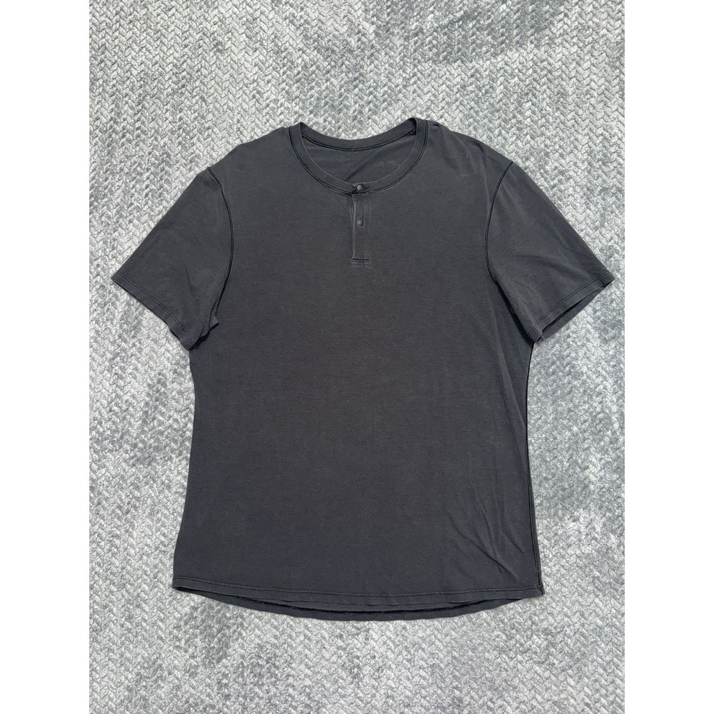 Lululemon Mens Basic Henley T-Shirt Gray Short Sleeve Size Small